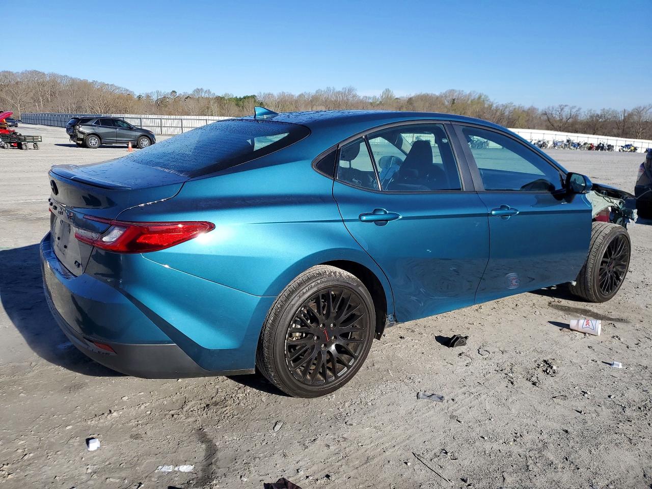 2025 TOYOTA CAMRY LE photo 7