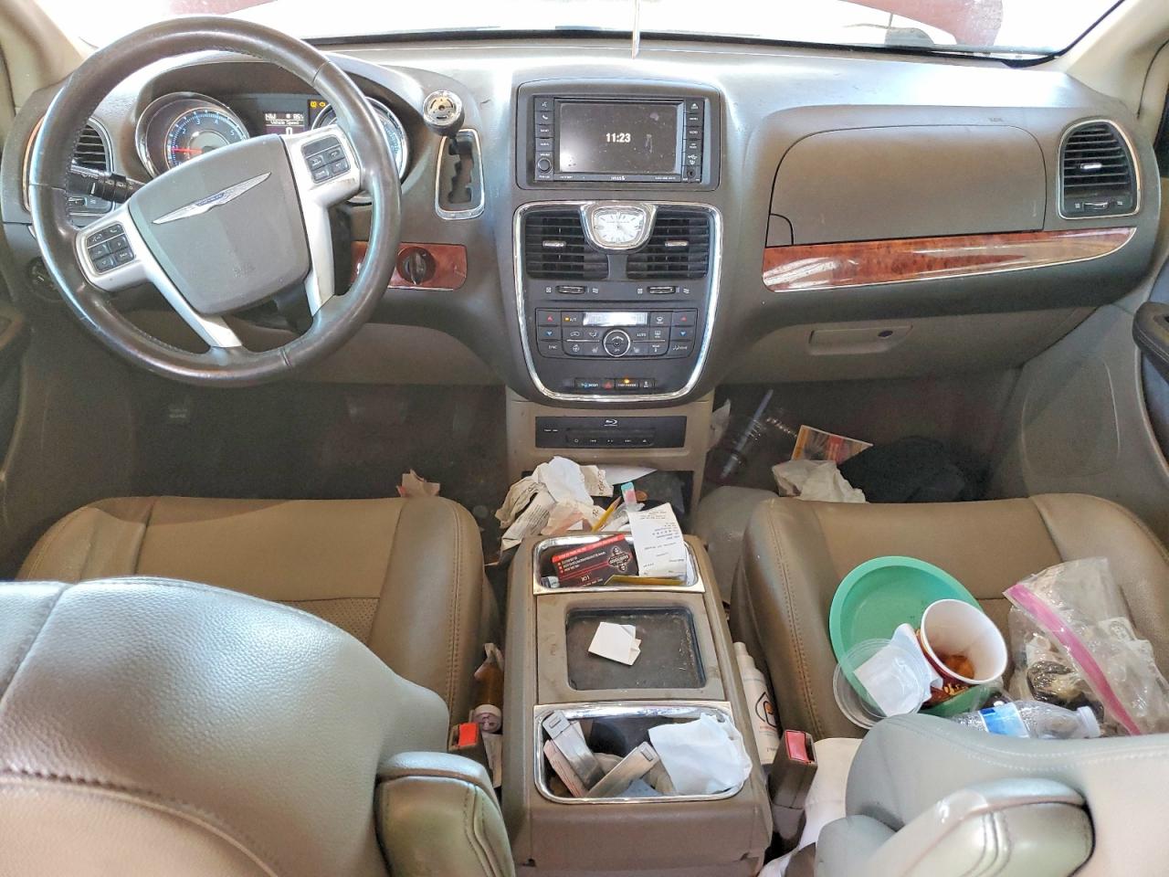 2015 CHRYSLER TOWN & COUNTRY TOURING L photo 22