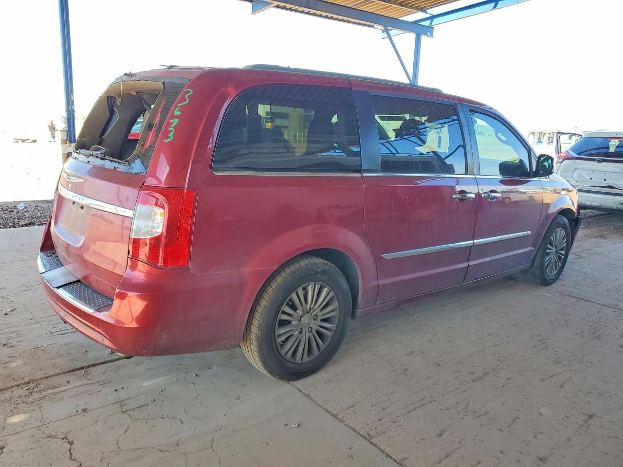 2015 CHRYSLER TOWN & COUNTRY TOURING L photo 7