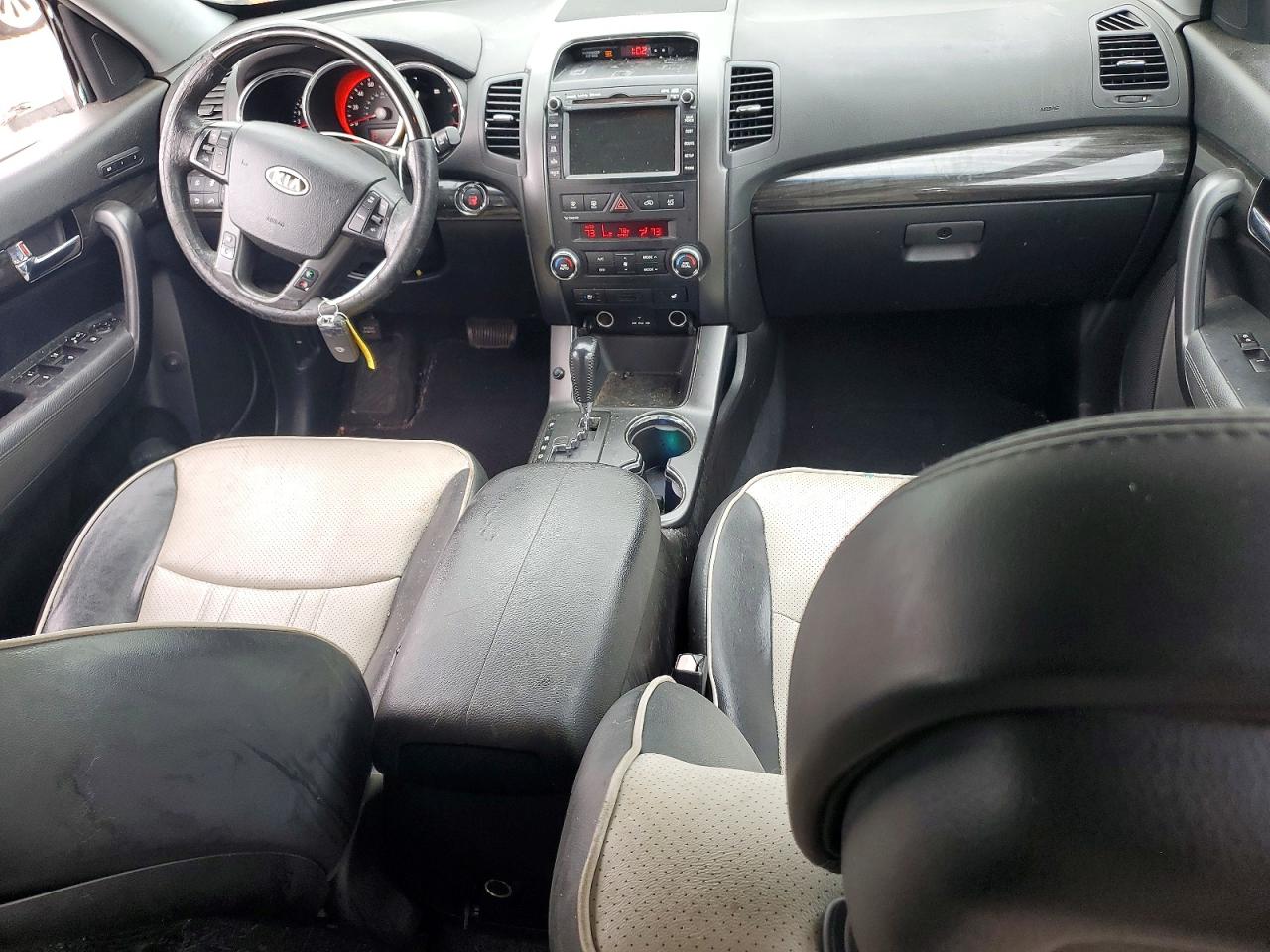2013 KIA SORENTO SX photo 8