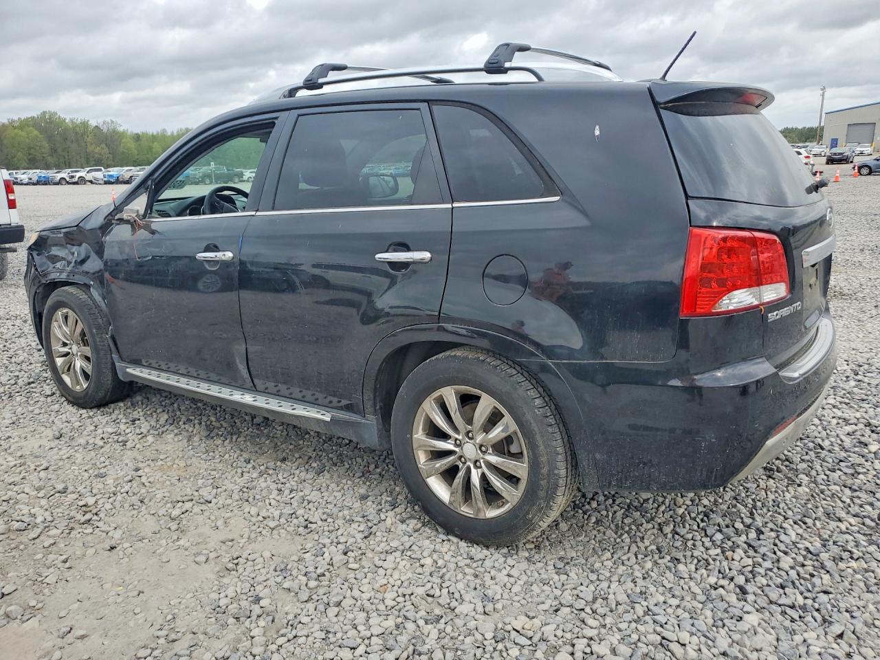 2013 KIA SORENTO SX photo 2