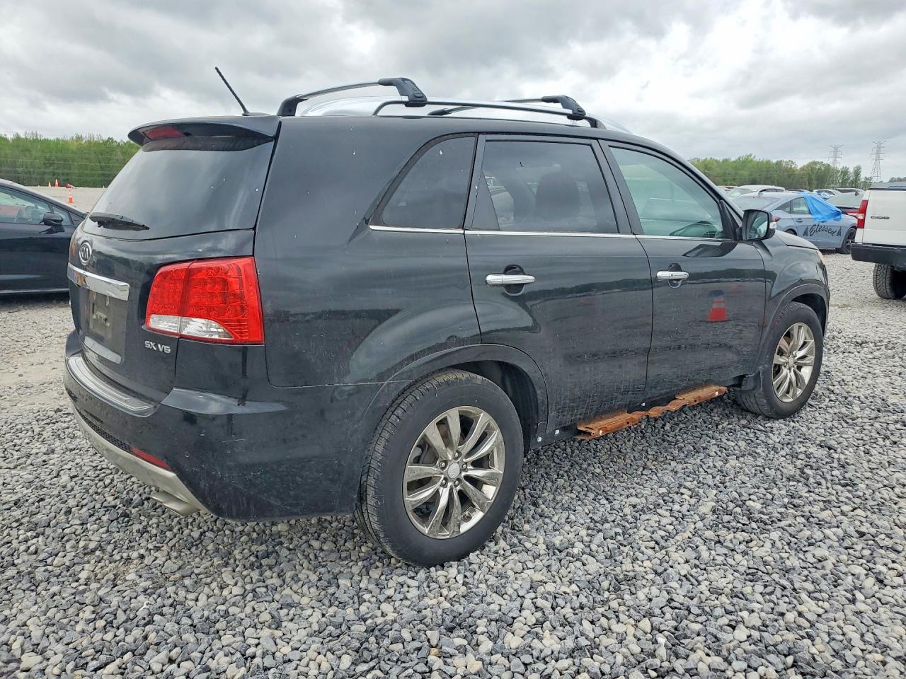 2013 KIA SORENTO SX photo 3