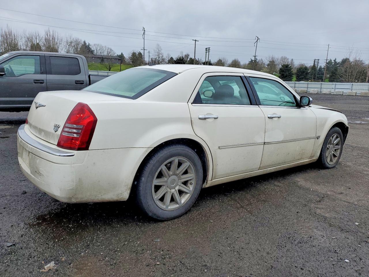 2006 CHRYSLER 300C photo 3