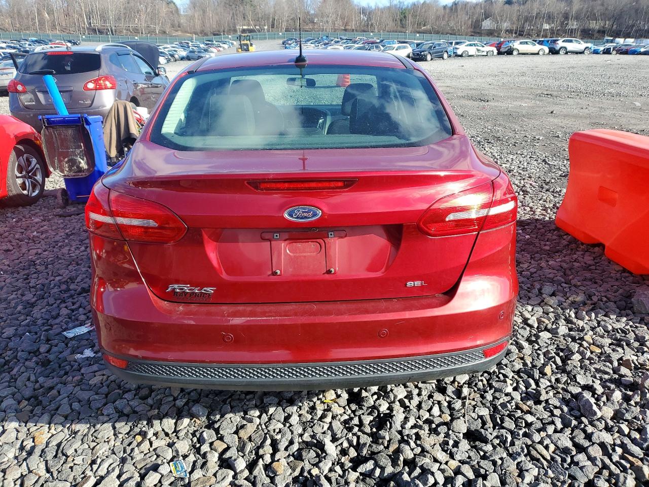 2017 FORD FOCUS SEL photo 6