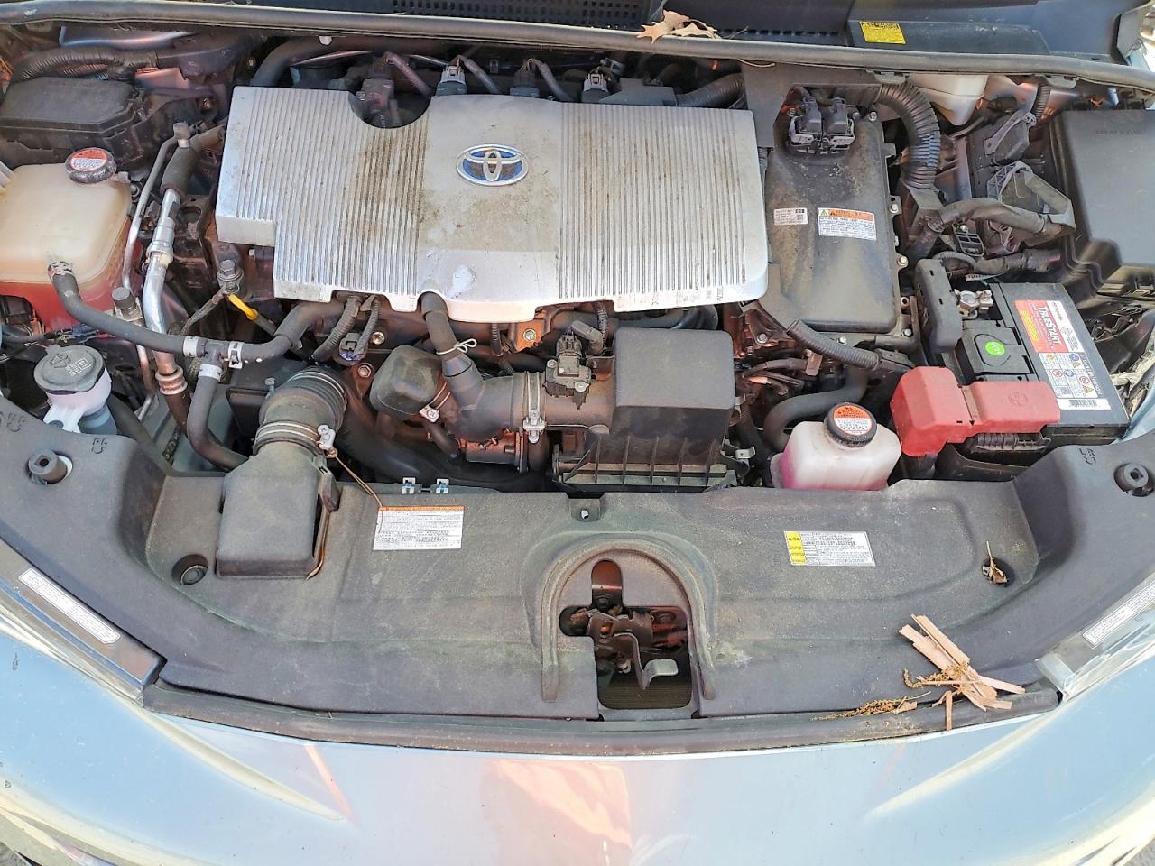 2016 TOYOTA PRIUS FOUR TOURING photo 31