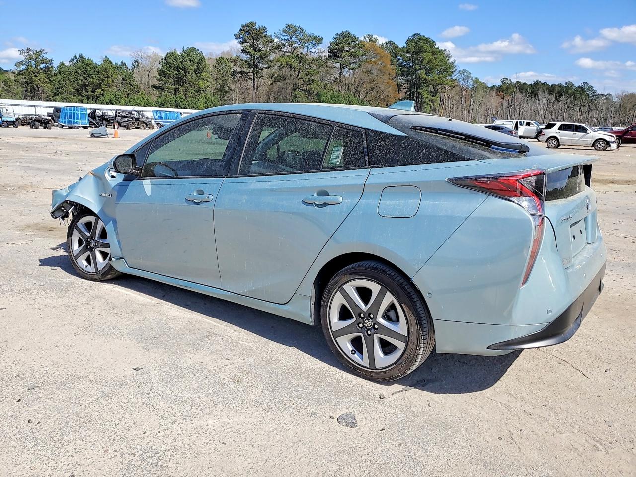 2016 TOYOTA PRIUS FOUR TOURING photo 4