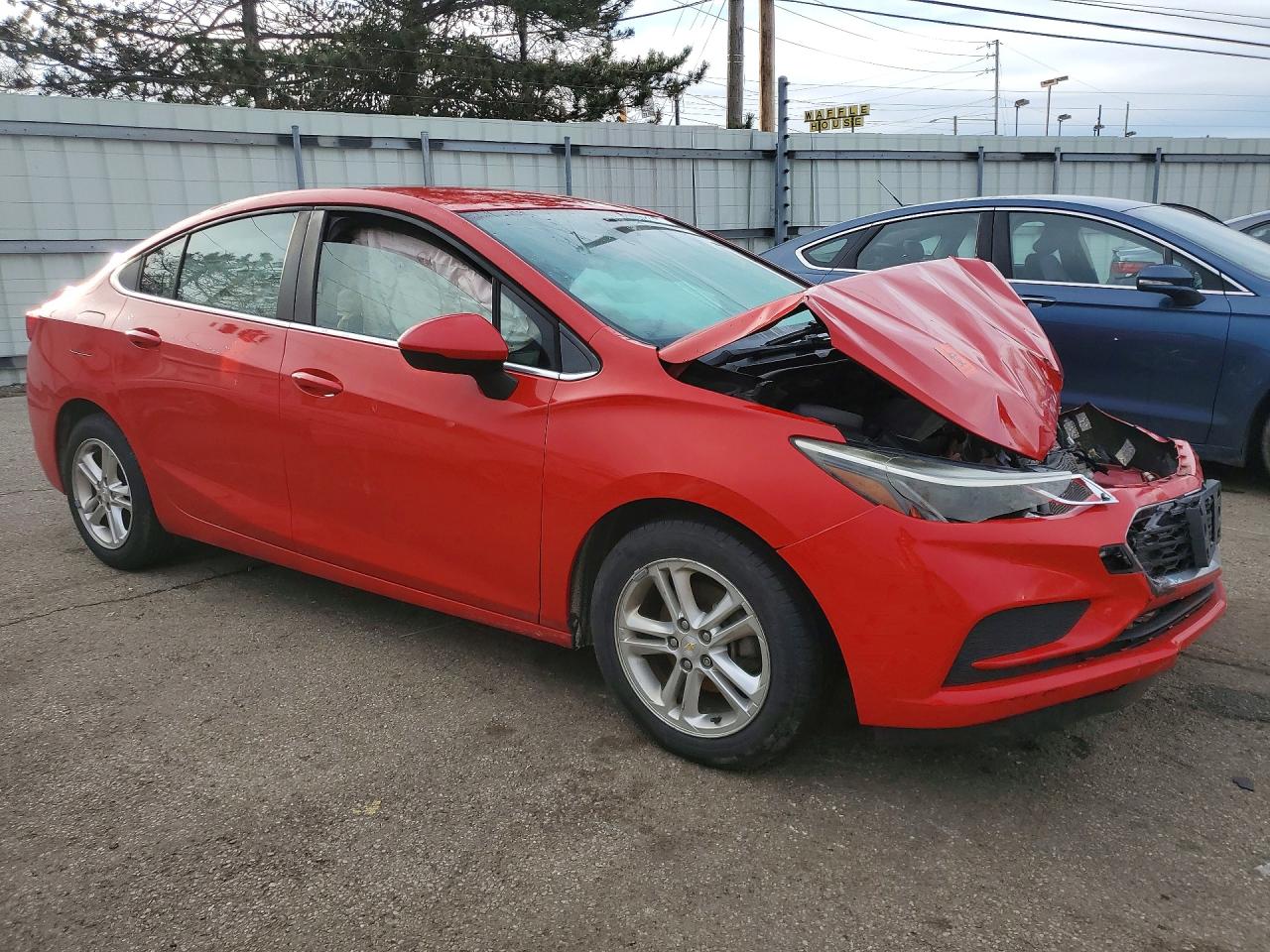 2016 CHEVROLET CRUZE LT photo 4