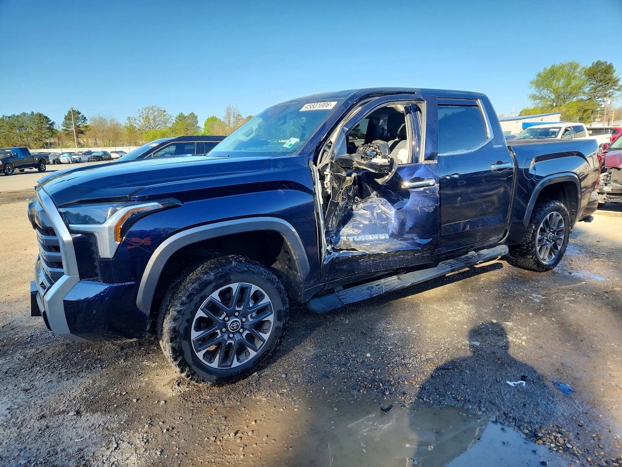 2024 TOYOTA TUNDRA