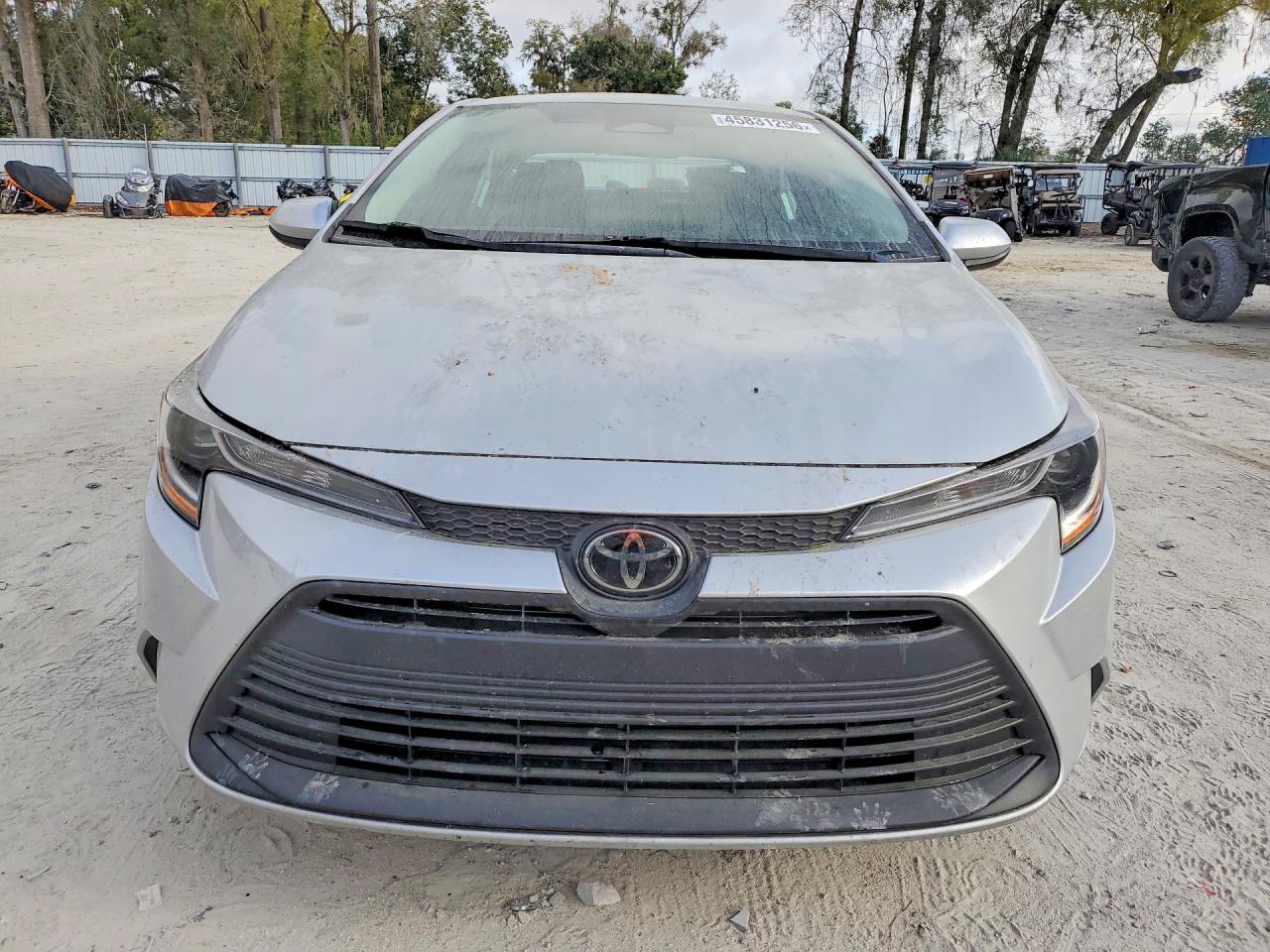 2024 TOYOTA COROLLA LE photo 13