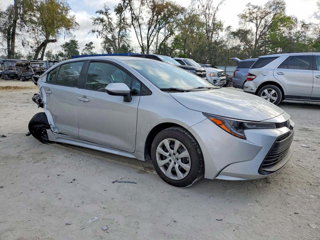 2024 TOYOTA COROLLA LE photo 10
