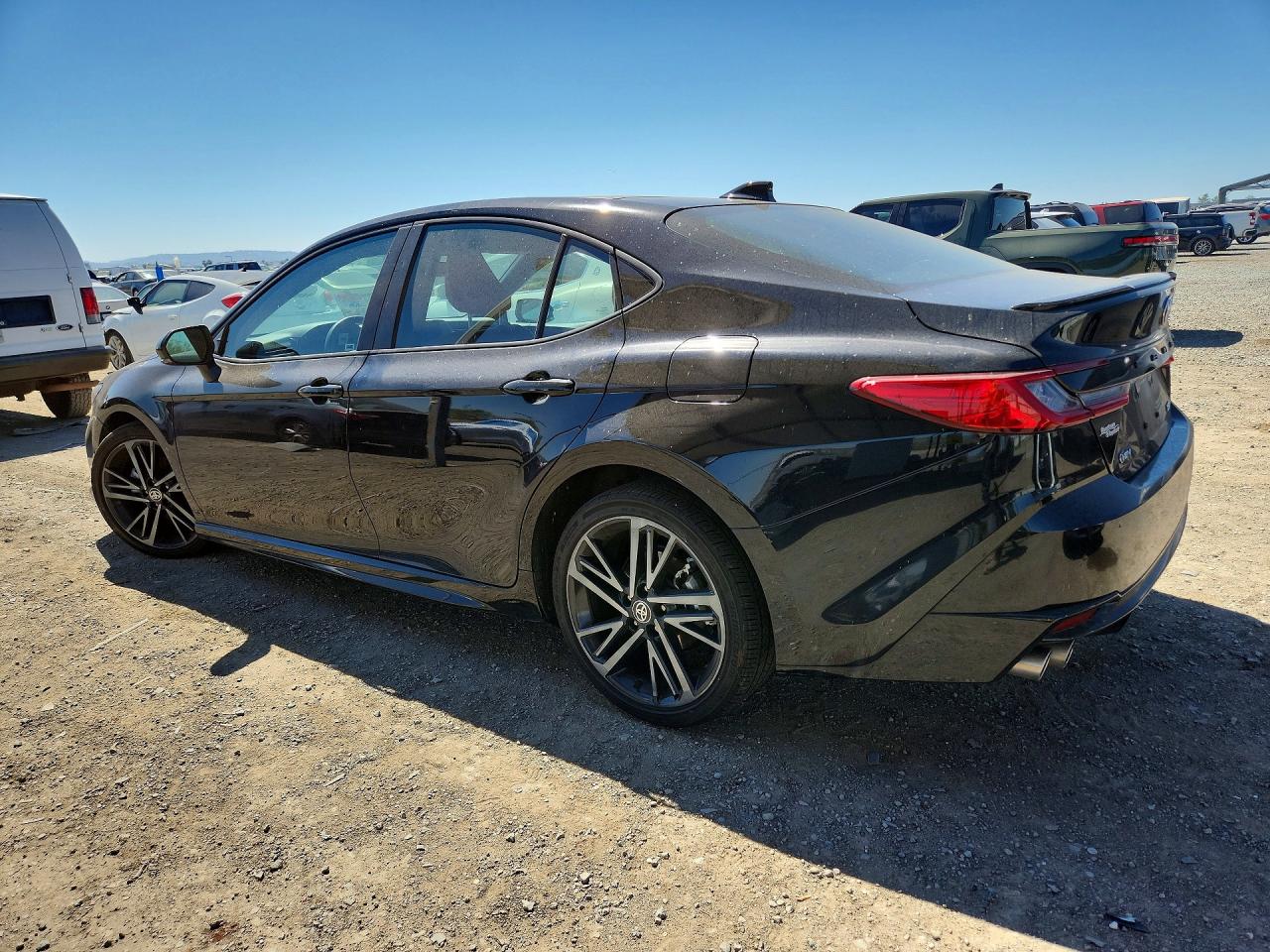 2025 TOYOTA CAMRY XSE photo 5