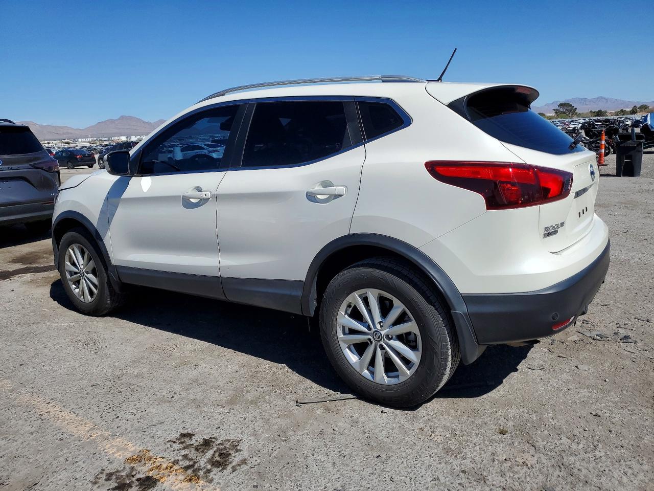 2019 NISSAN ROGUE SPORT SV photo 4