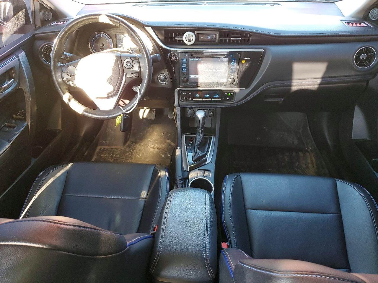 2017 TOYOTA COROLLA XSE photo 15