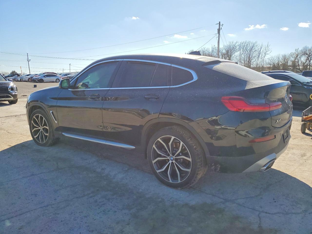 2022 BMW X4 XDRIVE30I photo 3