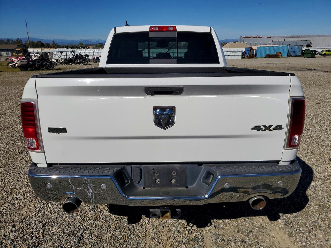 2014 RAM 1500 photo 11