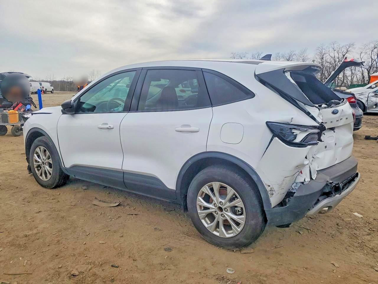 2025 FORD ESCAPE ACTIVE photo 3