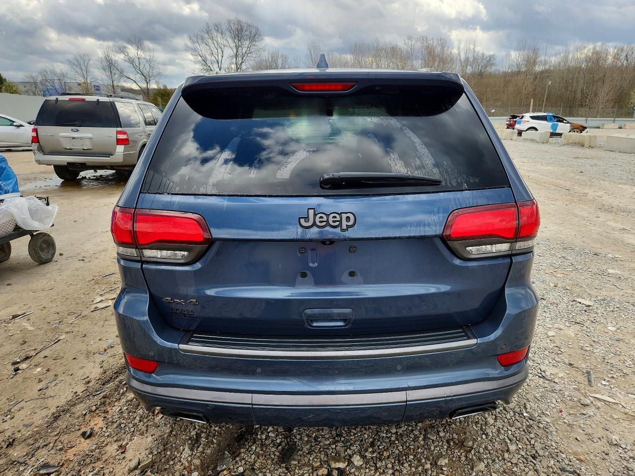 2020 JEEP GRAND CHEROKEE OVERLAND photo 6