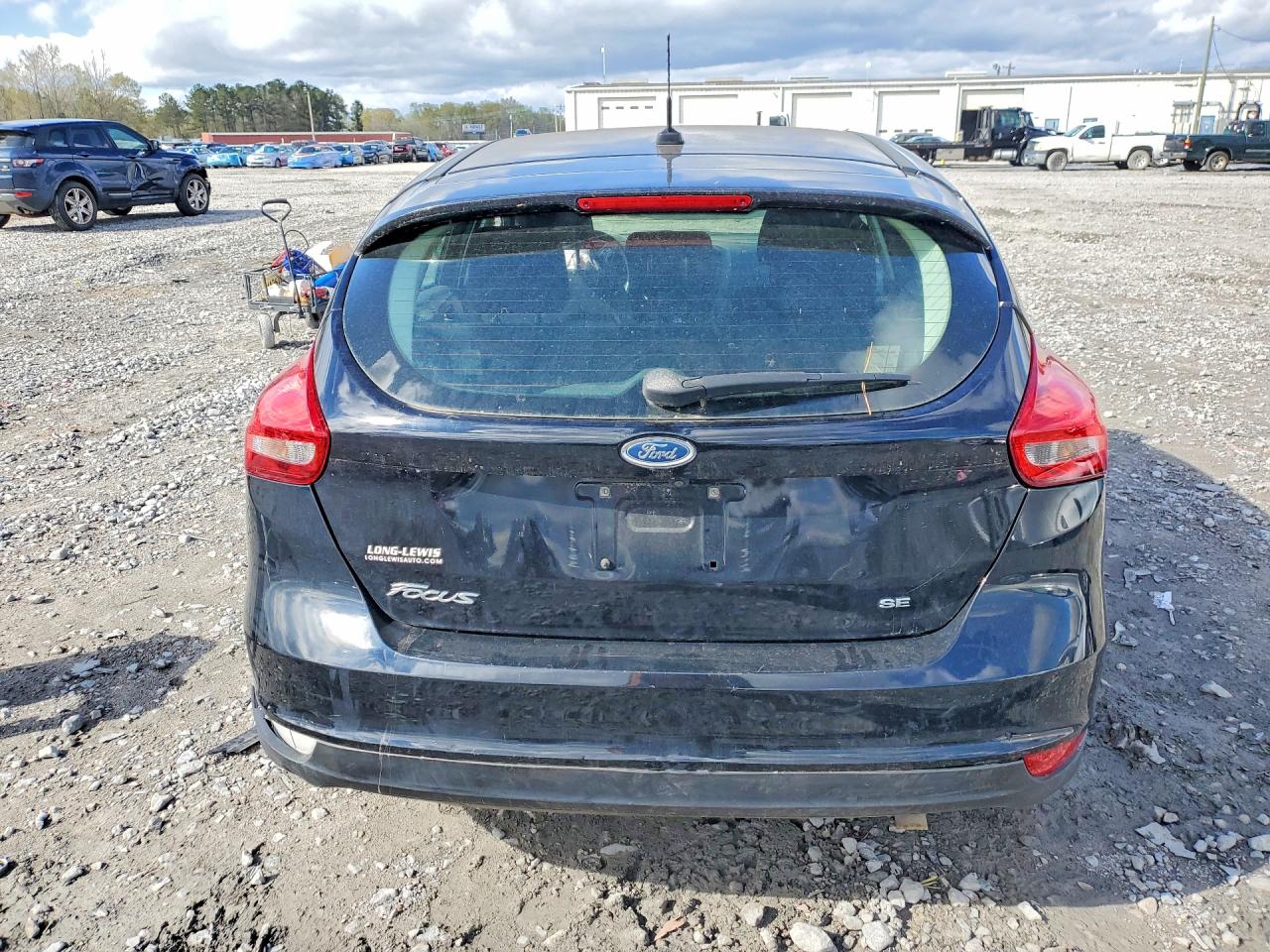 2018 FORD FOCUS SE photo 11
