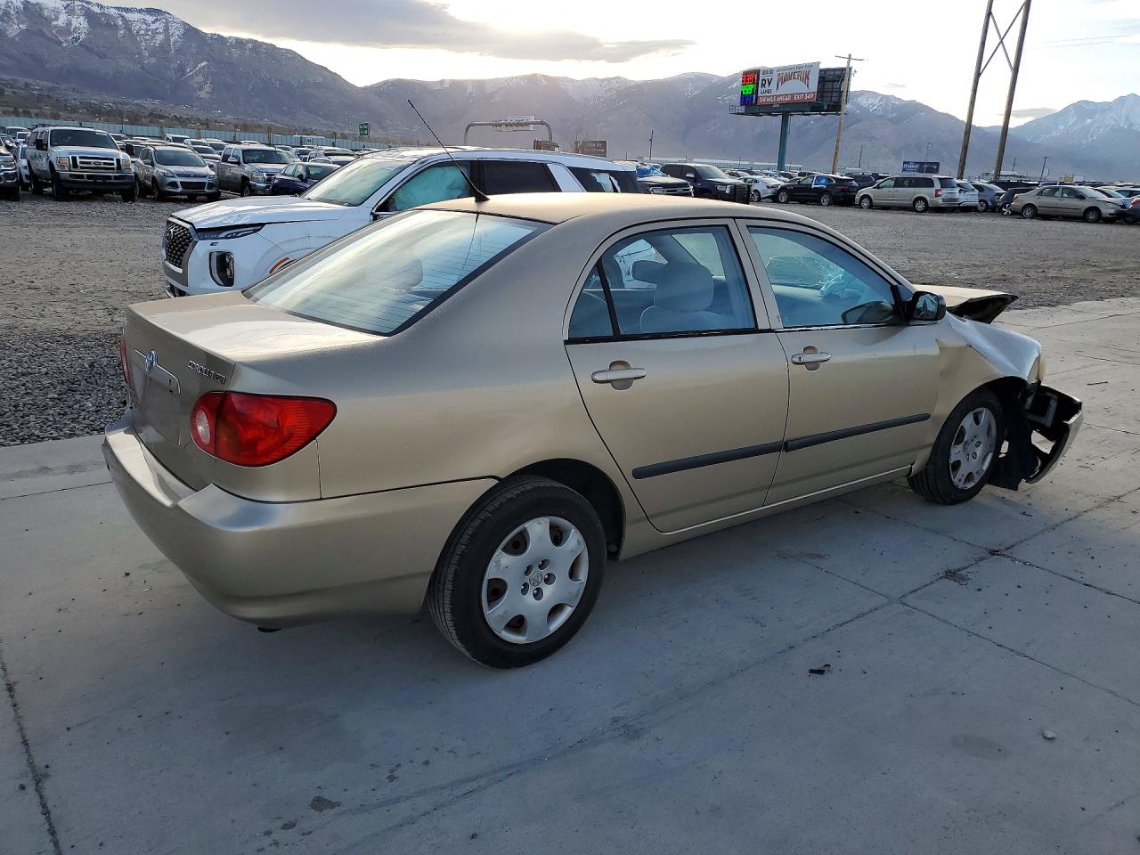 2004 TOYOTA COROLLA CE photo 5