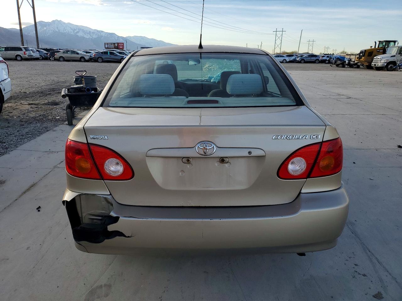 2004 TOYOTA COROLLA CE photo 11