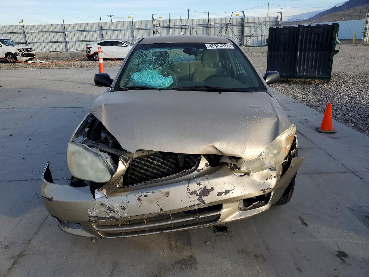 2004 TOYOTA COROLLA CE photo 9
