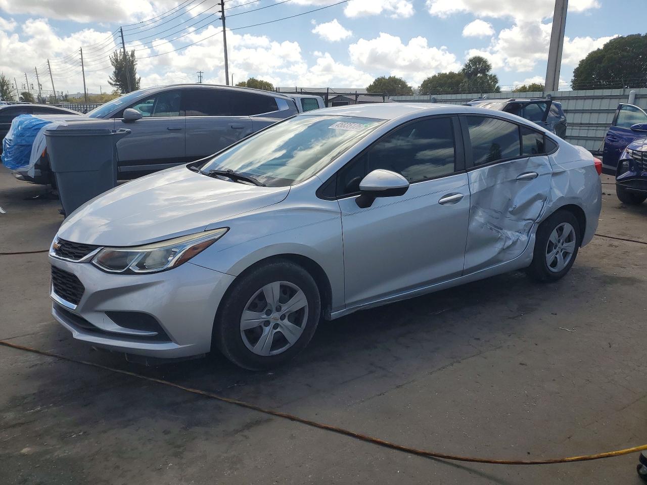 2017 CHEVROLET CRUZE