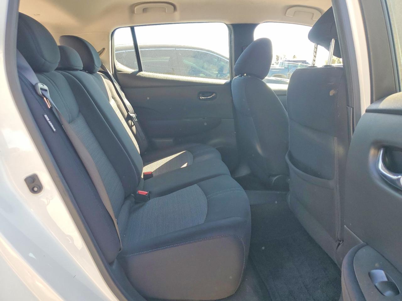2020 NISSAN LEAF S PLUS photo 10