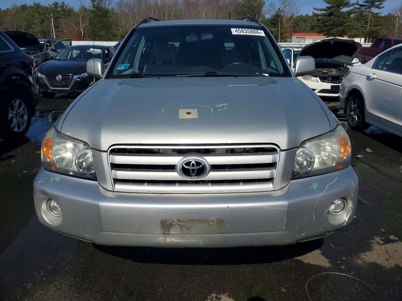 2004 TOYOTA HIGHLANDER BASE photo 5