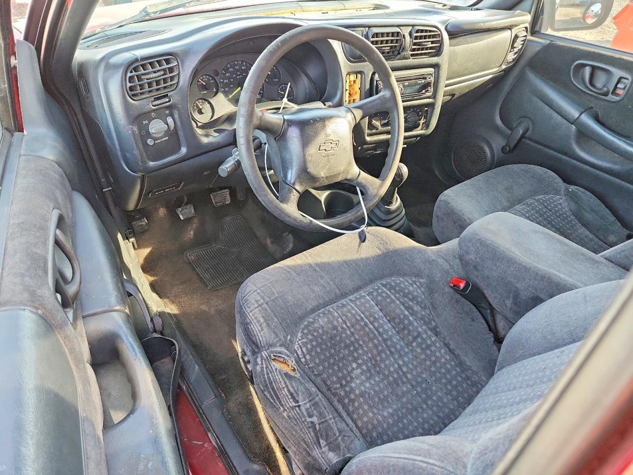2000 CHEVROLET S TRUCK S10 photo 8
