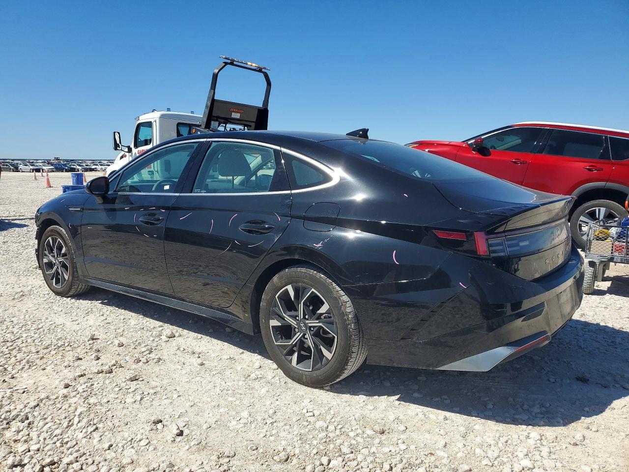 2024 HYUNDAI SONATA SEL photo 2