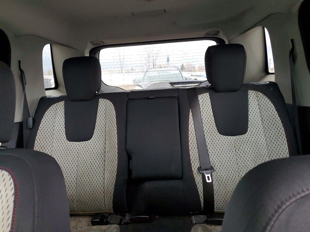 2013 GMC TERRAIN SLE photo 10