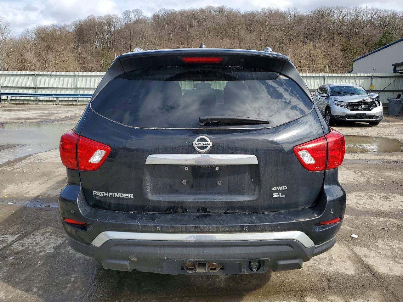 2017 NISSAN PATHFINDER SL photo 6