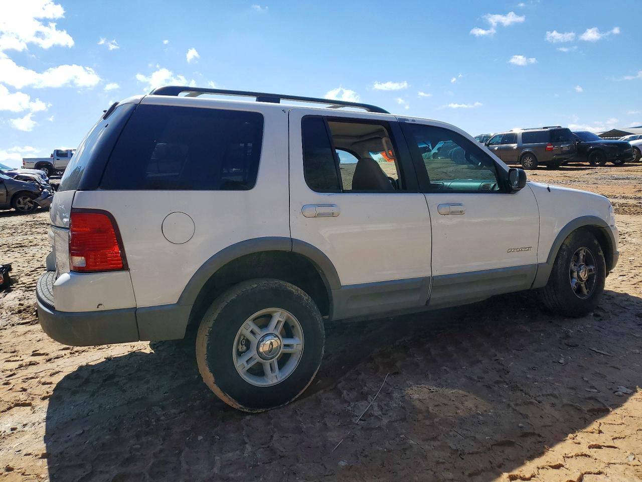 2002 FORD EXPLORER XLT photo 3