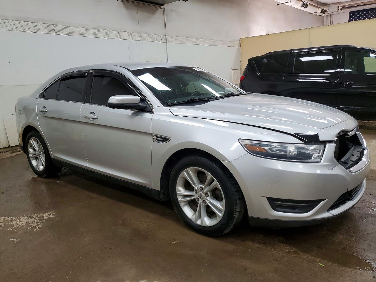 2015 FORD TAURUS SEL photo 10