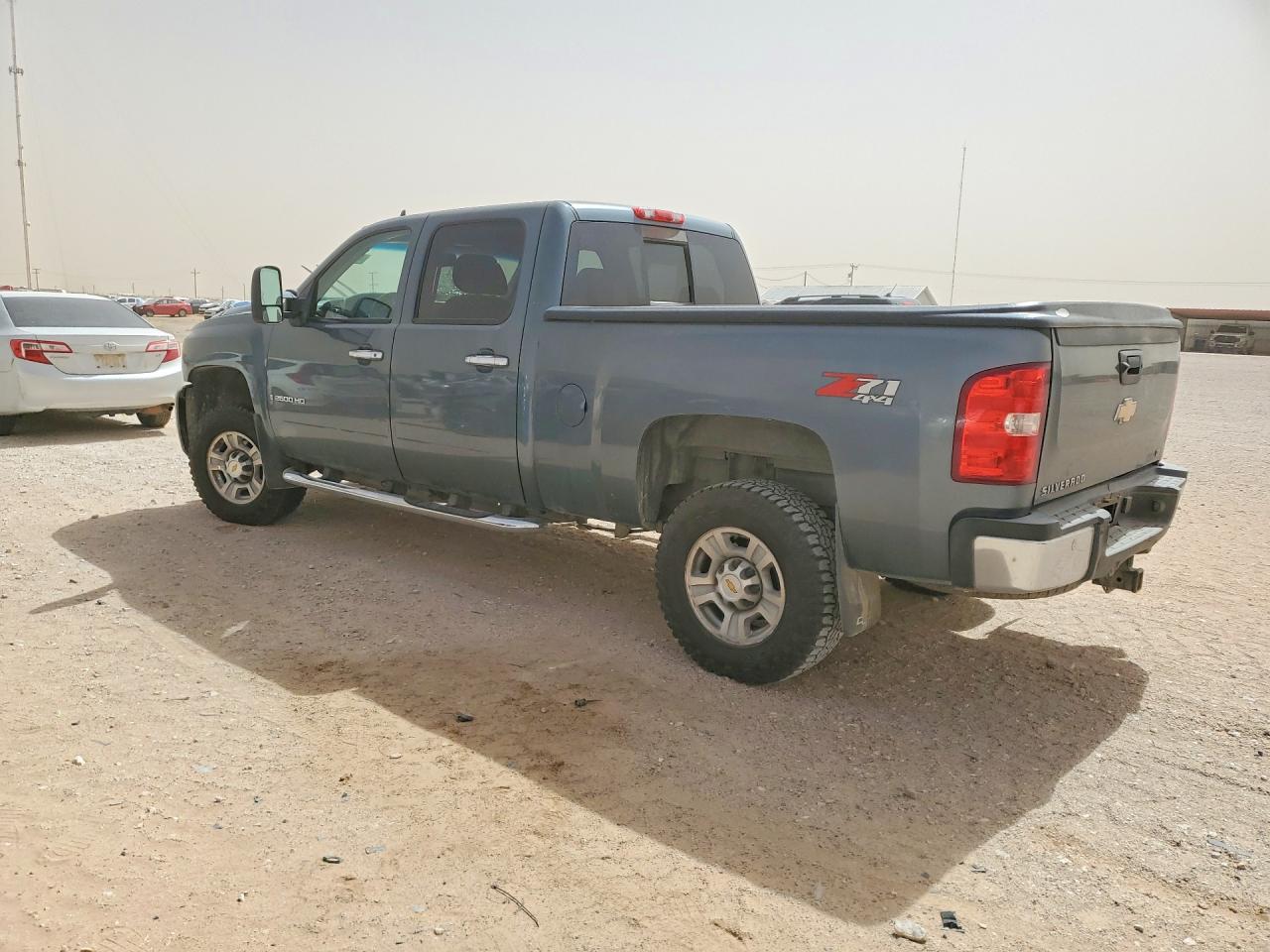 2009 CHEVROLET SILVERADO K2500 HEAVY DUTY LT photo 2