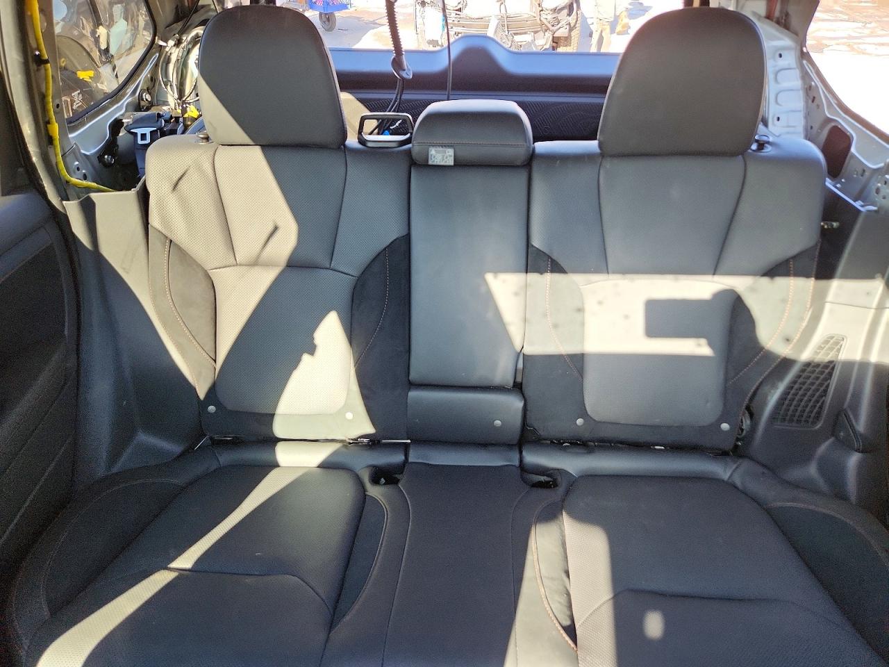 2025 SUBARU FORESTER TOURING photo 10