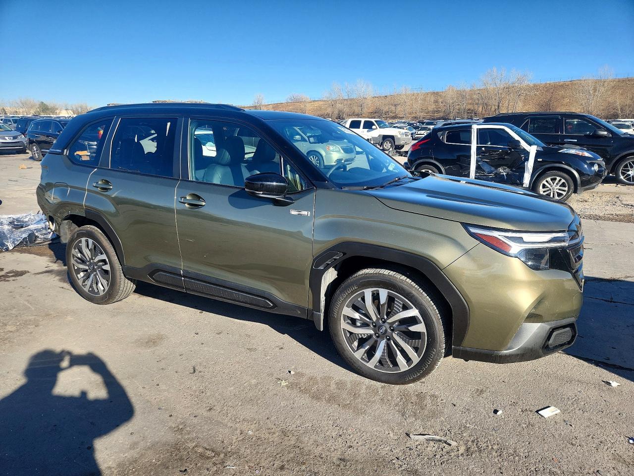 2025 SUBARU FORESTER TOURING photo 4