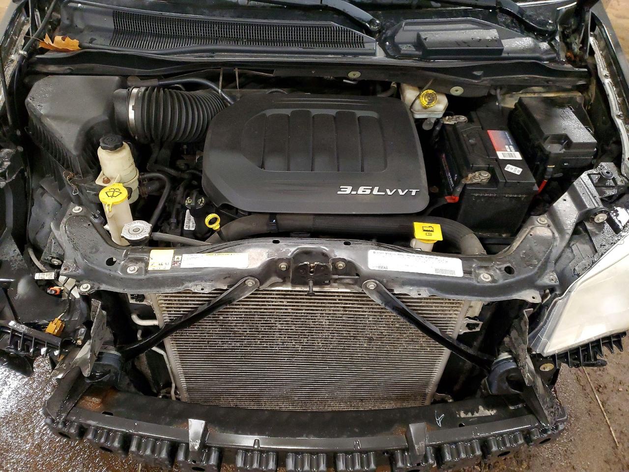 2012 CHRYSLER TOWN & COUNTRY TOURING photo 12