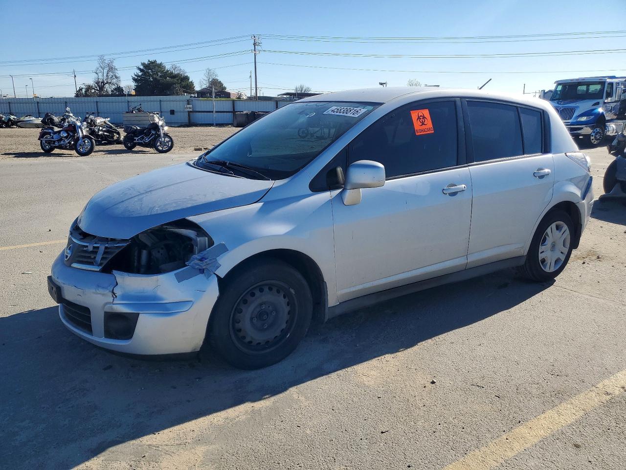 2011 NISSAN VERSA
