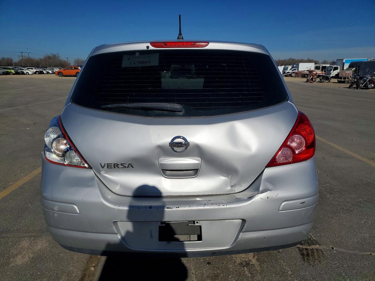 2011 NISSAN VERSA 1.8 S photo 16