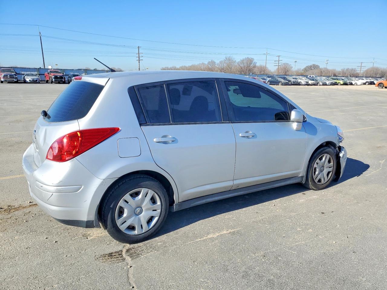2011 NISSAN VERSA 1.8 S photo 7