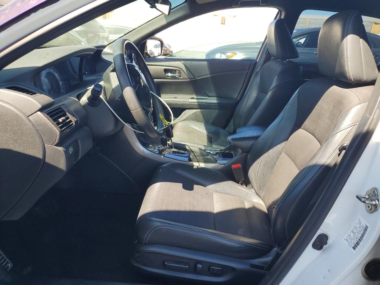 2016 HONDA ACCORD SPORT photo 13