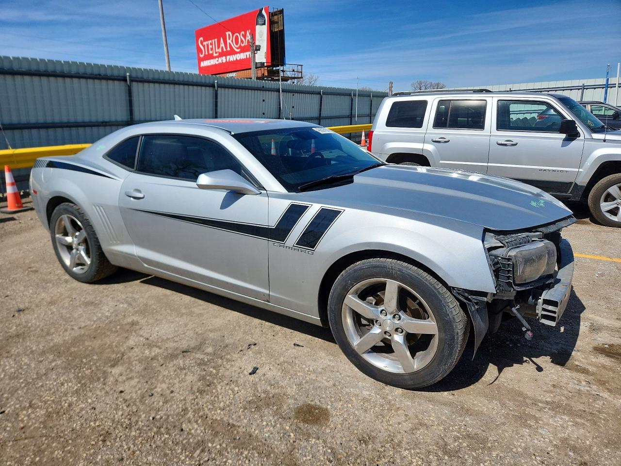 2011 CHEVROLET CAMARO LT photo 4