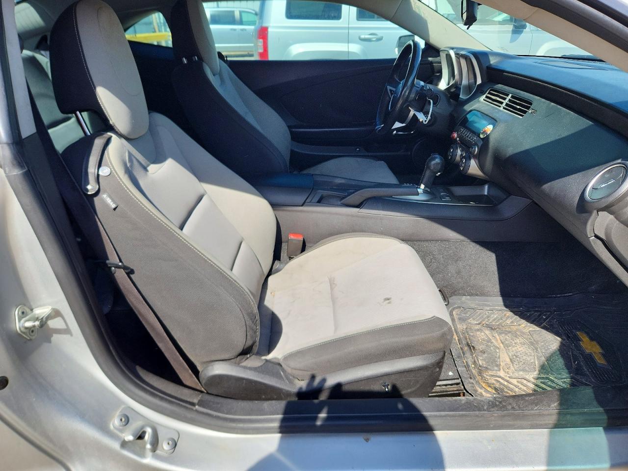 2011 CHEVROLET CAMARO LT photo 10
