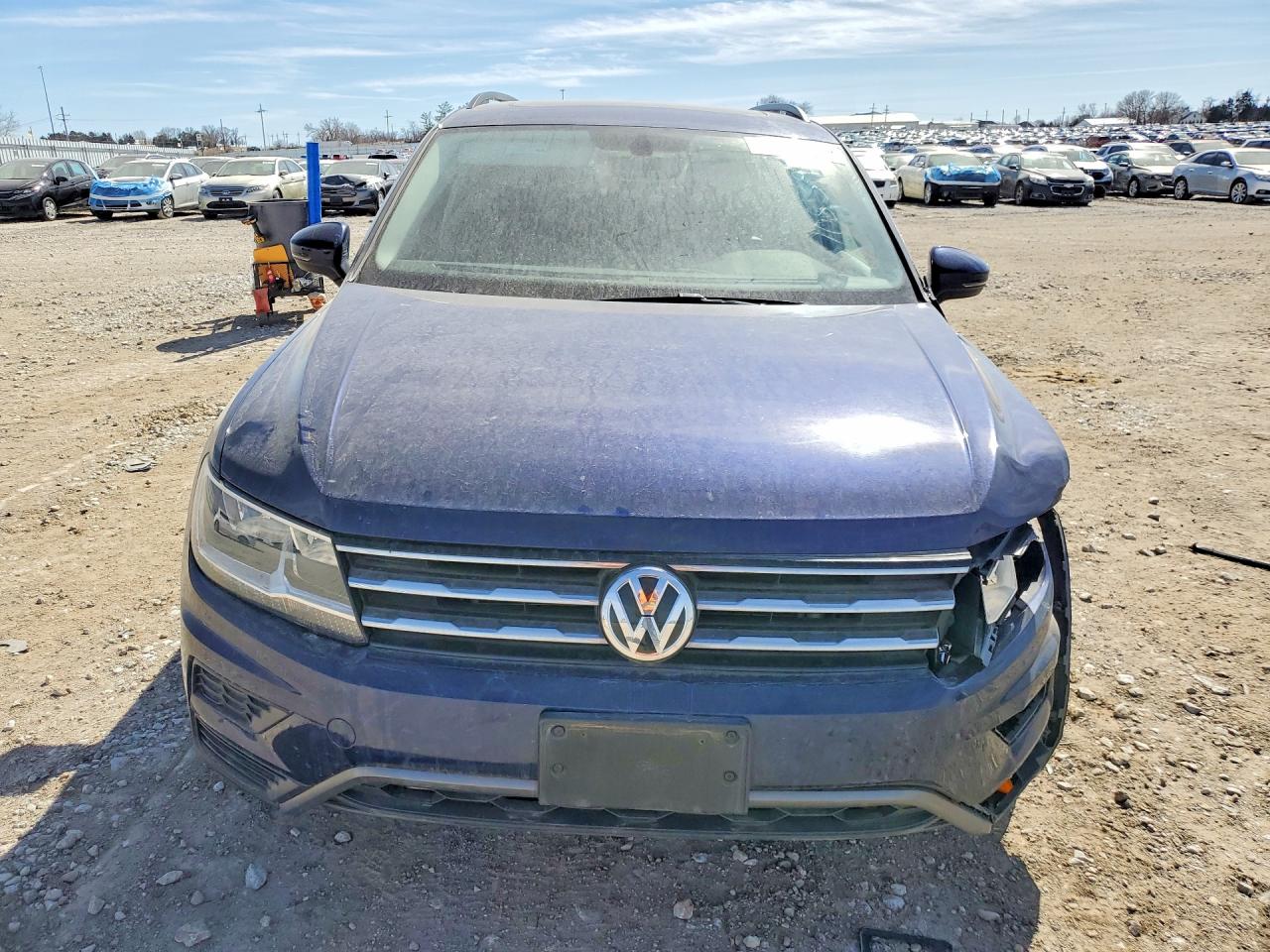 2021 VOLKSWAGEN TIGUAN SE photo 9