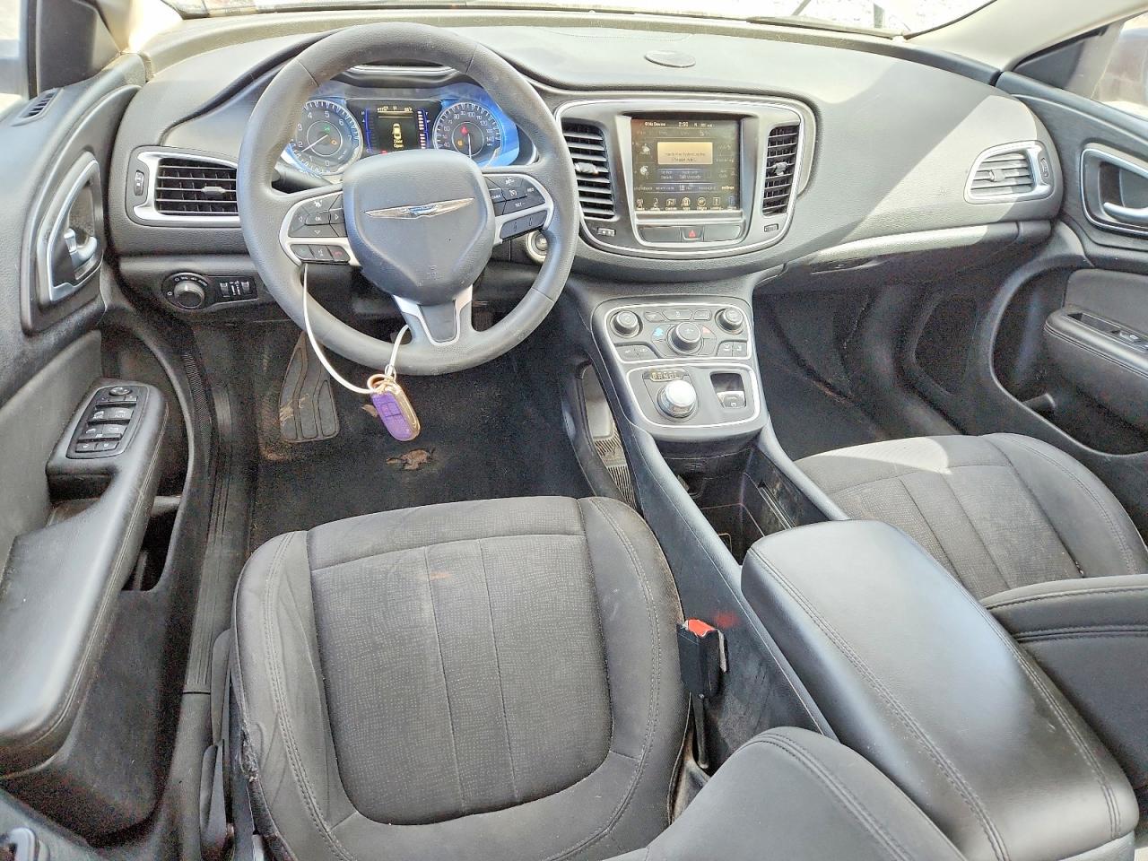 2016 CHRYSLER 200 LIMITED photo 8