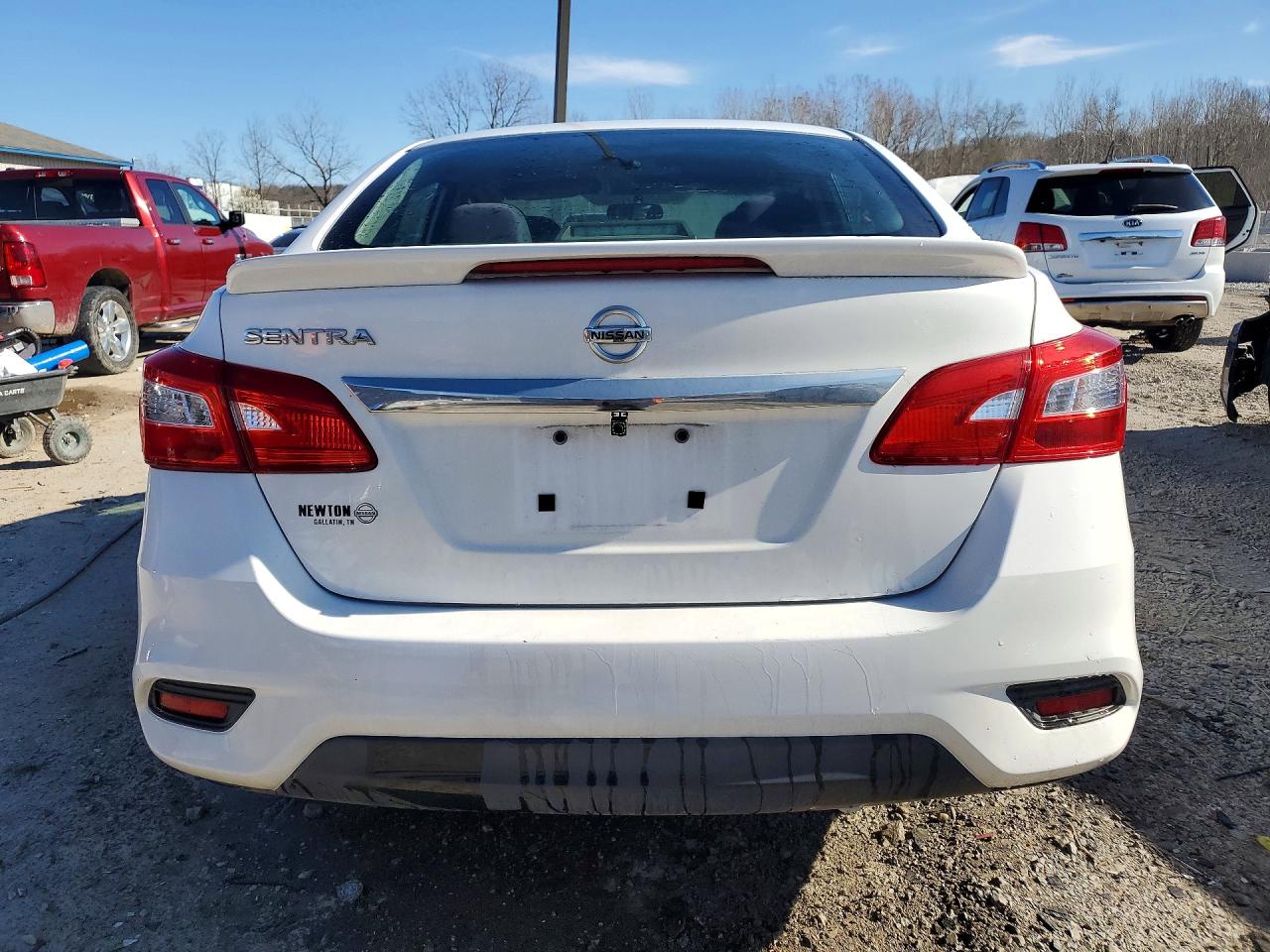 2017 NISSAN SENTRA S photo 6