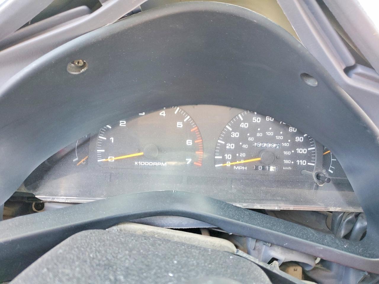 1996 TOYOTA 4RUNNER SR5 photo 17