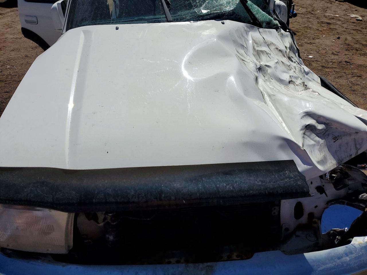 1996 TOYOTA 4RUNNER SR5 photo 21