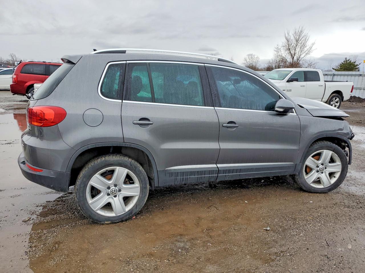 2016 VOLKSWAGEN TIGUAN COMFORTLINE photo 3